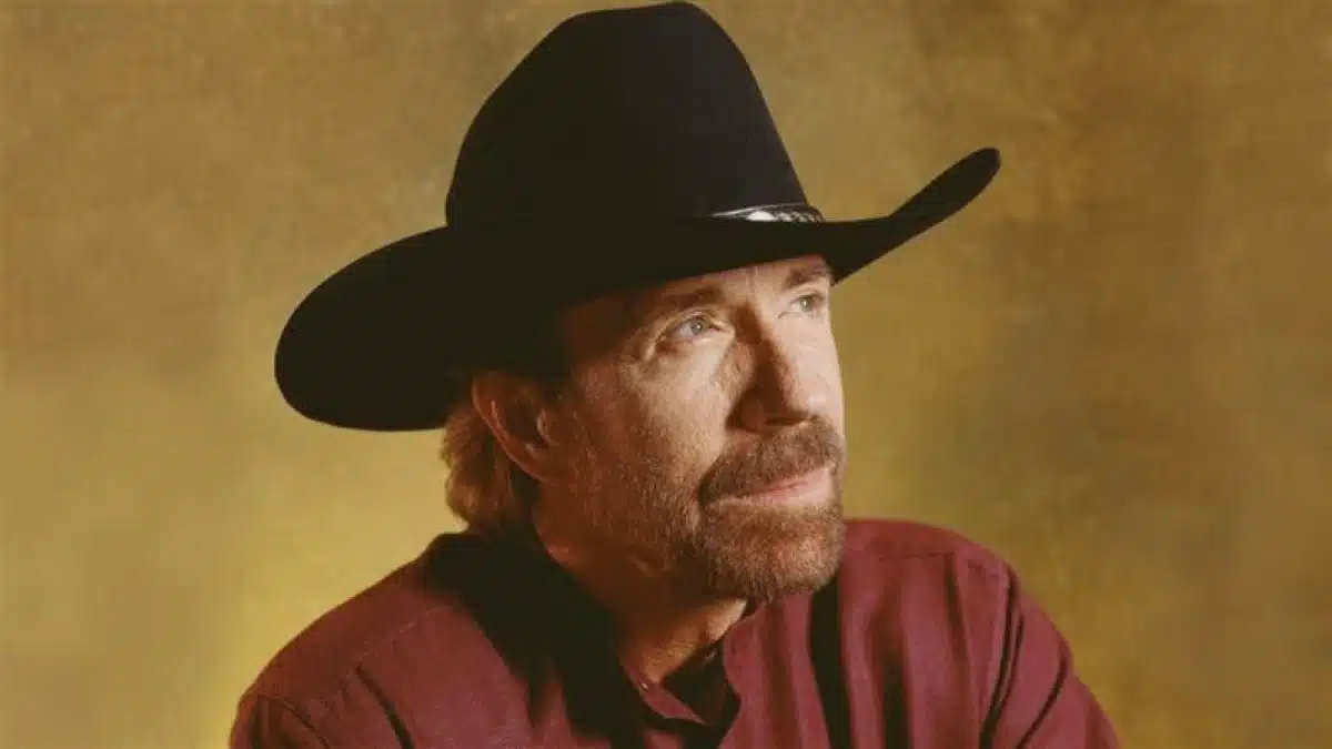 Découvrir les secrets de la légende Chuck Norris : mythes et vérités sur l'homme aux mille pouvoirs