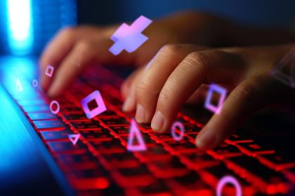 Gaming, séries et tech : le melting-pot geek incontournable à explorer